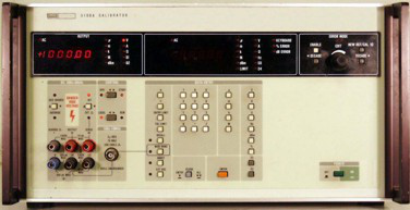 Fluke 5100B-03 Calibrators - front view