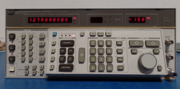 Signal Generator 10kHz-1.28 GHz