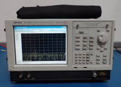 Real-Time Spectrum Analyzer  Frequency Range: 9 kHz to 20 GHz ( Swept DPX technology)